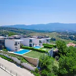 Exclusive Vila