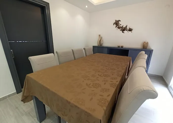 Exclusive וילה קוסדסי