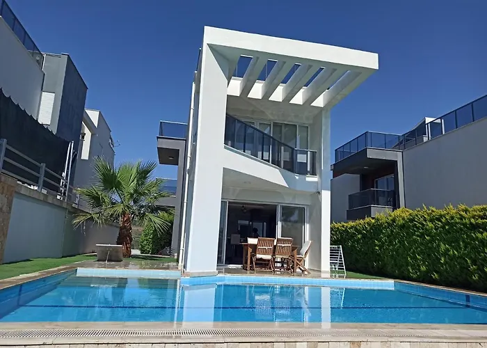 Exclusive * Kusadası